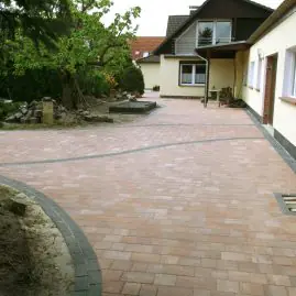 Einfahrt